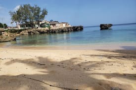 Boca de Camarioca House | Hostal “ Playa Buren 121 “