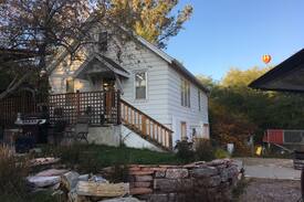 Hot Springs House | The Carriage House - Eco Living