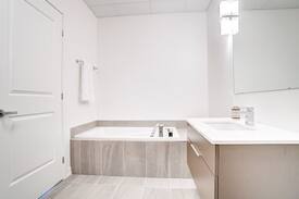 Hull Apartment | Condo centre-ville de Gatineau, unité #407A