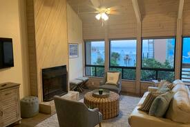 Capitola Apartment | Seaview Condo - 150 Steps to the beach!