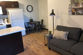 Holt Apartment | Private One Bedroom Suite
