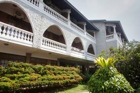 Mount Lavinia Hotel | Millennium Inn - Walk to the beach - 10% off