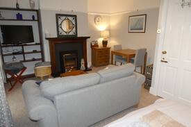 Deganwy House | Studio Apartment on Deganwy Beach, Conwy, N Wales