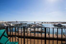 Morehead City Apartment | Dockside Retreat