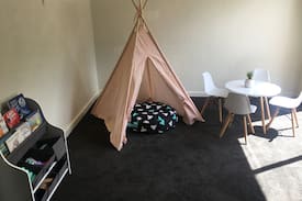 West Launceston House | MAGNOLIA HOUSE near cataract gorge