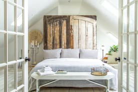 Hudson House | Hudson River Carriage House - Featured on Netflix