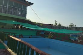 Clarin Bed & Breakfast | The Pearl Room in PerlaSieg Beach Resort