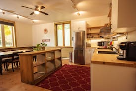 Picton House | Sandbanks Farm GUEST HOUSE PEC Vacation Rentals