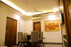 Dehradun Apartment | Anand Homes private room for 2 adults Dehradun