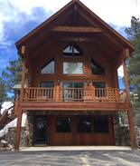 Twin Creek Village House | Stony Lane Lodge --- Large Dog Friendly Suite