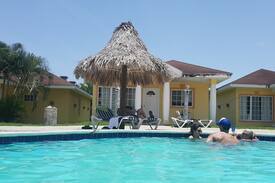 Corozal House | Casa De Playa Hotel Palma Real La Ceiba Honduras