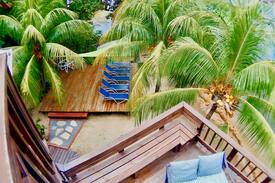 Antoneys Cay House | El Rancho Delfín