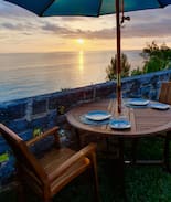 Sandys Apartment | Wrexford Cottage - Oceanside Apartment for 2