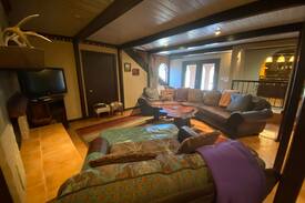 Mason House | Ponderosa Home, great for families or groups of 12