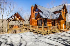 Mineral Bluff Cabin | BEARadise City