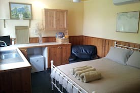 Port Fairy House | Elizabeth Margaret Brady Cottage