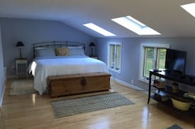 West Woodstock House | The Cottage on Westerdale Road