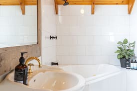 Red Hill South House | Woodland Cottage at Hideaways Red Hill