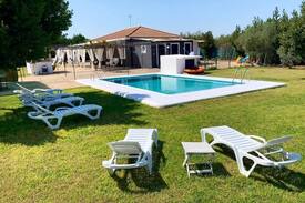 Umbrete Villa | Finca para cumpleaños, eventos y vacaciones