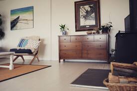 South Bruny House | 'Seabirds', private waterfront location