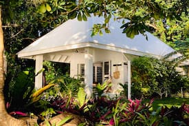 Port Vila Villa | Lakatoro Oceanfront Villa, Paradise Cove