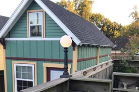 Downtown Historic House | The Tiny House - Private Entry, Footsteps to Town