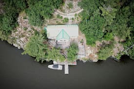 Severn Cabin | Lakeside Bluff- MacLean Lake, Muskoka-Severn area