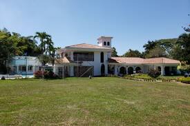 Jamundi Villa | Beautiful Hacienda in Cali, live like a King!