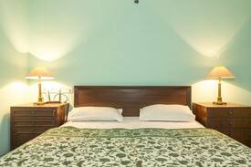 Connaught Place Apartment | CP 24/7 Security - Charm - Balcony