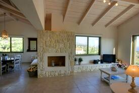 Karavados Villa | Ideales Resort Villa Linatela