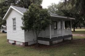 Huger Cabin | The Cottage at Blessing Plantation