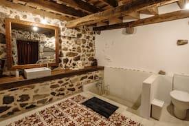 Angles Cabin | MASIA LA ROVIRA, AMAZING COTTAGE FROM S.XVI
