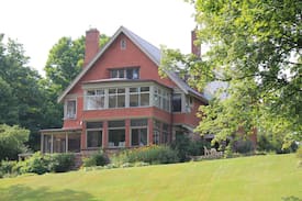 Almonte House | Pinehurst Manor