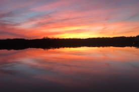 Fairbanks Boat Rental | Slip Away Marina - Waterfront Floating Home