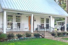 Jefferson Cabin | Mama Deans Place