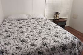 Chinle House | Very nice room in Chinle very convenient location