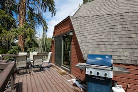 Fraser House | Stay in a Geodesic Dome! Fabulous getaway