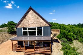Clayton Cabin | Secluded Mountain Loft Cabin on Sardis Lake