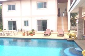 Bang Sare Resort | EEd Amata Resort {อี๊ด อมตะ รีสอร์ท}