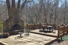 Dahlonega Cabin | Waterside Cabin on river. Wineries, weddings, more