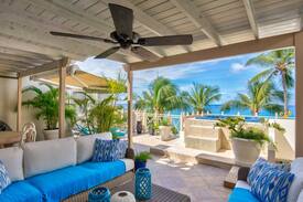 Reeds Bay Apartment | 11 Reeds House - Beach Front Penthouse