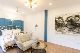West Central District House | 【Atreeium】Sweet Gentle Double Suite Room