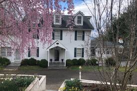 Burnsville House | Burnsville's Mountain View Carriage House
