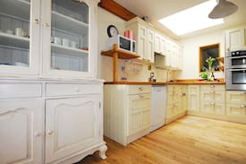 Dingle House | WRITER'S LODGE - Fantastic location! Cosy Cottage!
