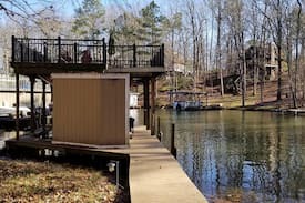 Wildwood Point House | Relax among the palms at Reeled Inn