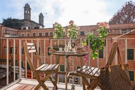 Rione IV Campo Marzio Apartment | TownHouse by the Spanish Steps x 18