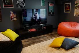 East Village House | Stay Classy Hostel (New Style Bed Pods!)