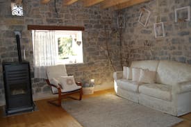 Oneta House | Fienile del nonno immerso nel verde