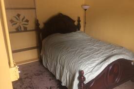 North Hyde Park Apartment | AHR airbnb #1
