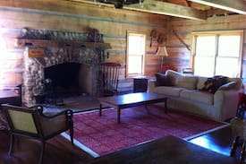 Stanford Cabin | Solsberry Hill Retreat Cabins